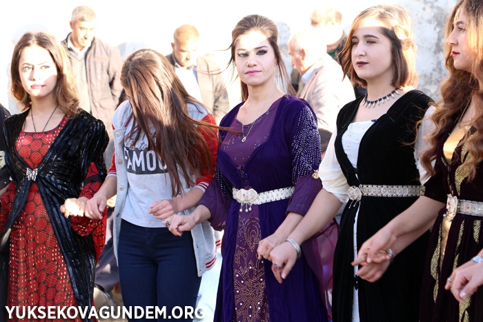 Özcanan ailesinin mutlu günü 61