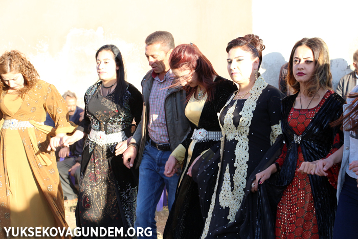 Özcanan ailesinin mutlu günü 63