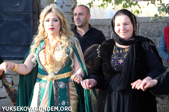 Özcanan ailesinin mutlu günü 70