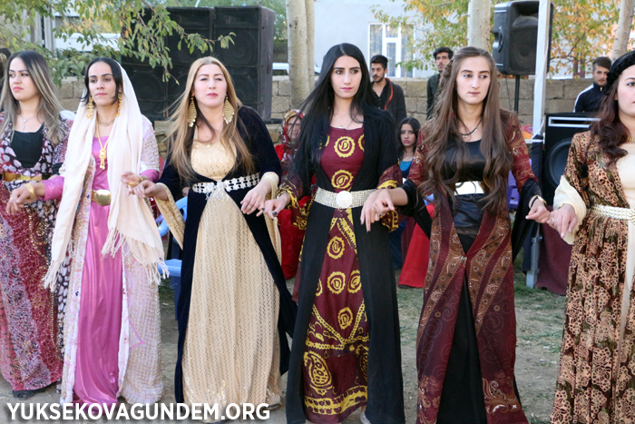 Özcanan ailesinin mutlu günü 72