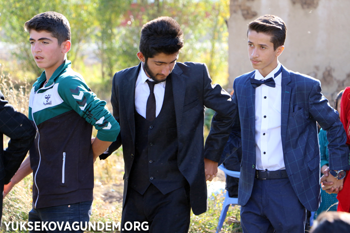 Özcanan ailesinin mutlu günü 98