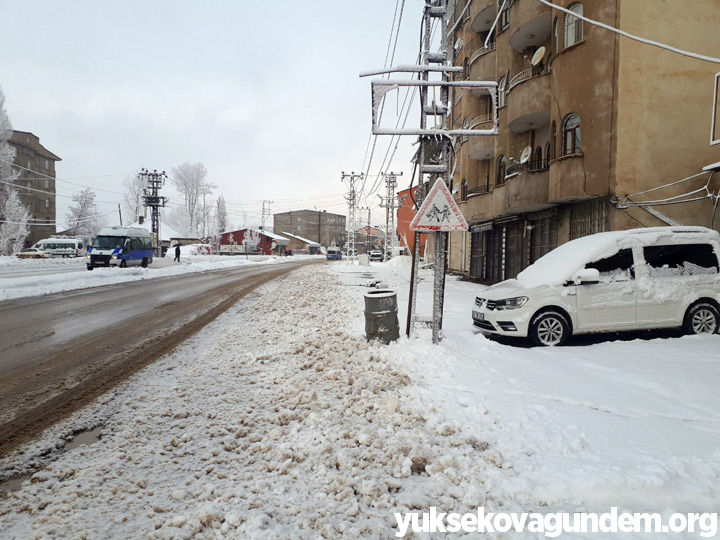 Yüksekova'da Kar Yağışı 13