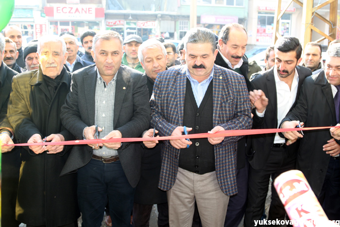 Yüksekova'da Yeşilçam konağı cafe ve pastane hizmete açıldı 3