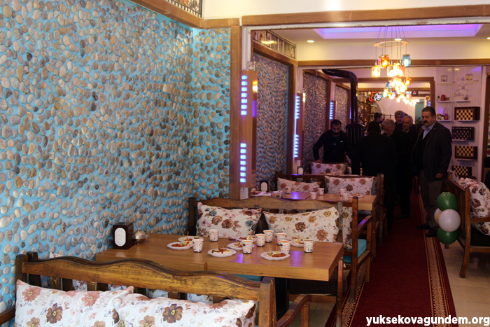 Yüksekova'da Yeşilçam konağı cafe ve pastane hizmete açıldı 6