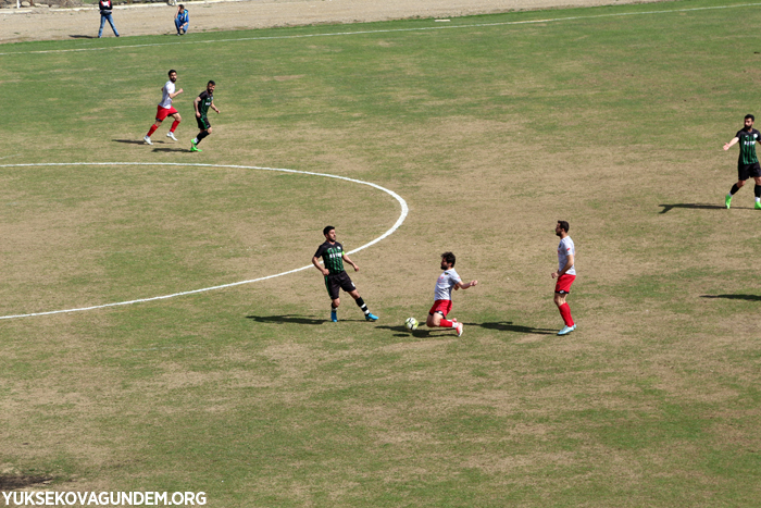 Yüksekova Belediyespor, Erciş Spor'u 3-0 Yendi 13