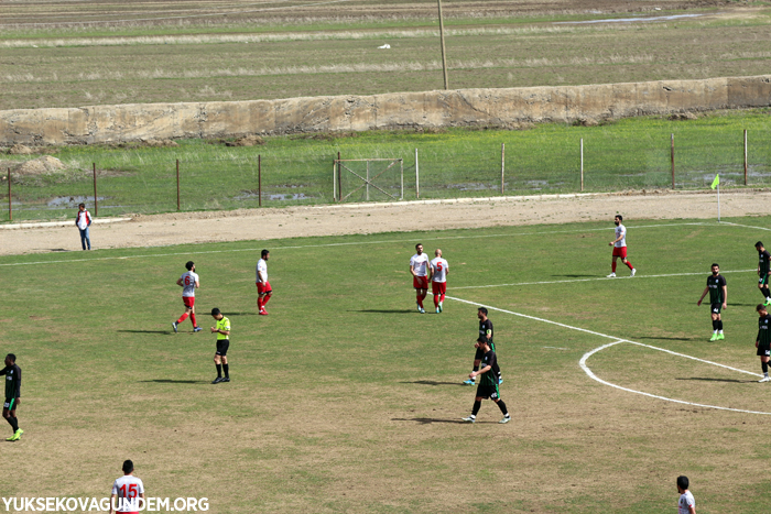 Yüksekova Belediyespor, Erciş Spor'u 3-0 Yendi 16