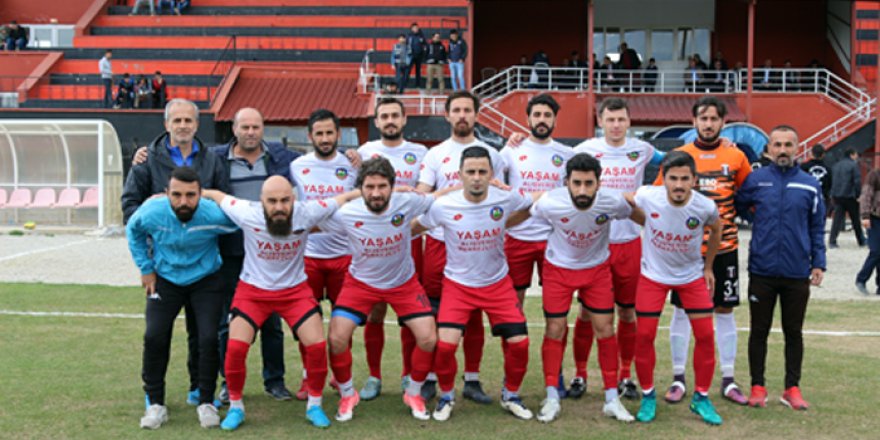 Yüksekova Belediyespor, Erciş Spor'u 3-0 Yendi