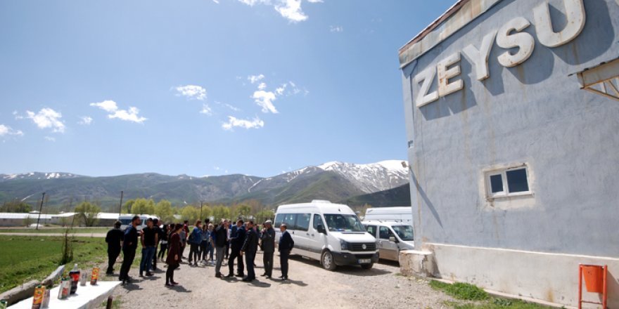 Öğrenciler Yüksekova' da ki fabrikaları gezdi