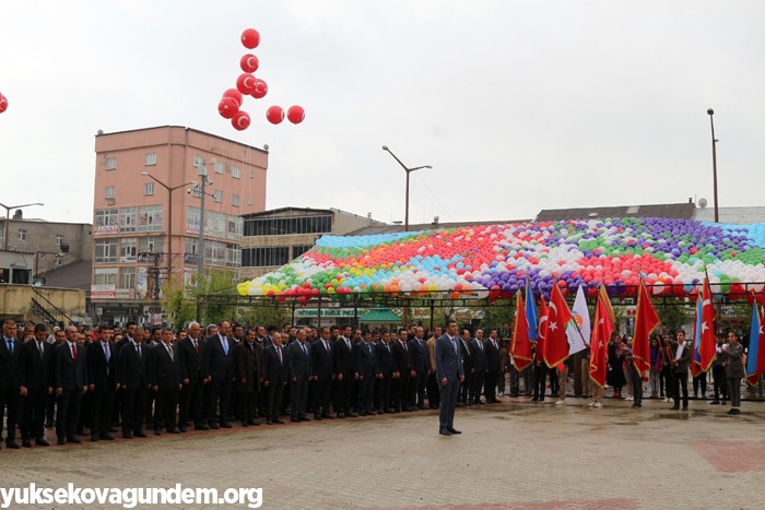 Yüksekova'da 23 Nisan kutlamaları 24