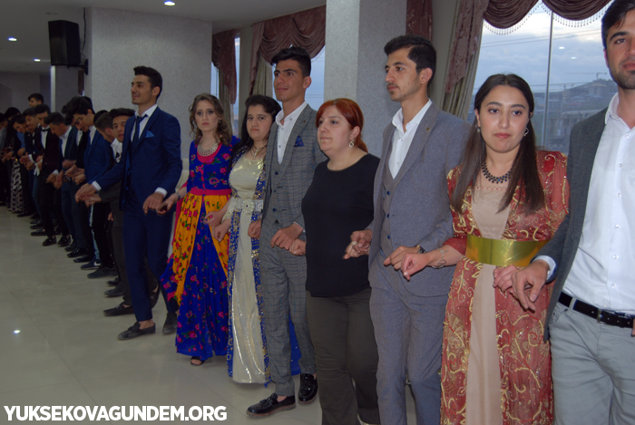 Yüksekova Mesleki ve Teknik Anadolu lisesi mezuniyet gecesi düzenledi 10