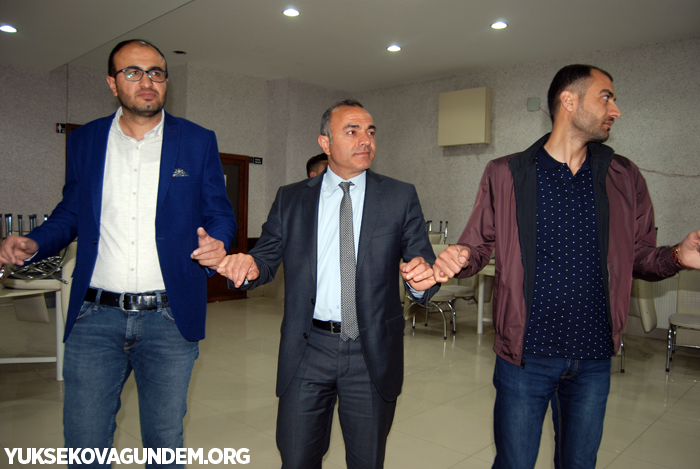 Yüksekova Mesleki ve Teknik Anadolu lisesi mezuniyet gecesi düzenledi 27