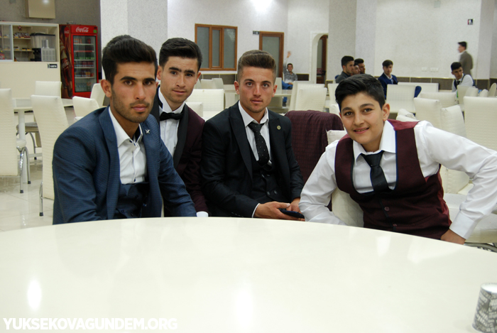 Yüksekova Mesleki ve Teknik Anadolu lisesi mezuniyet gecesi düzenledi 70