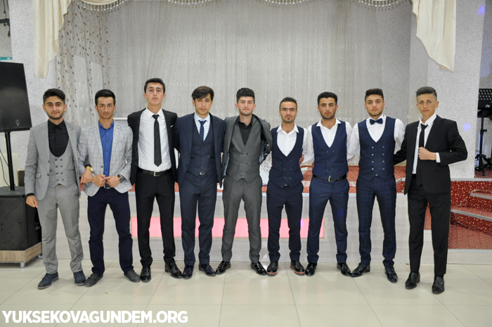 Yüksekova İsmet Alkan Anadolu lisesi'nin mezuniyet gecesi 104