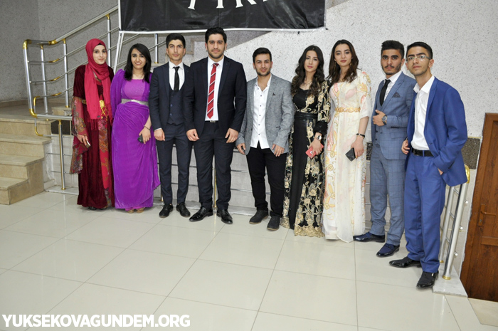 Yüksekova İsmet Alkan Anadolu lisesi'nin mezuniyet gecesi 105