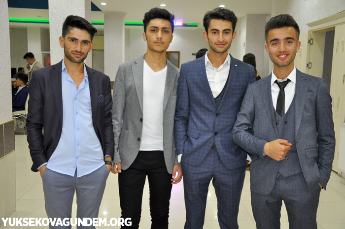 Yüksekova İsmet Alkan Anadolu lisesi'nin mezuniyet gecesi 108