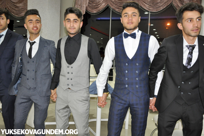 Yüksekova İsmet Alkan Anadolu lisesi'nin mezuniyet gecesi 115