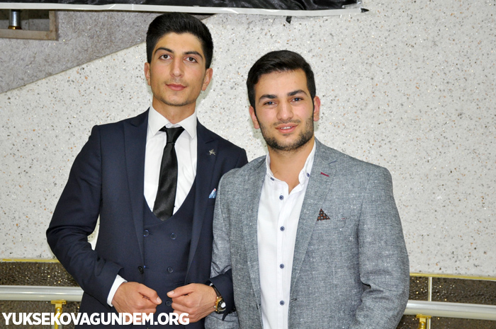 Yüksekova İsmet Alkan Anadolu lisesi'nin mezuniyet gecesi 124