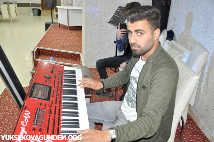 Yüksekova İsmet Alkan Anadolu lisesi'nin mezuniyet gecesi 20