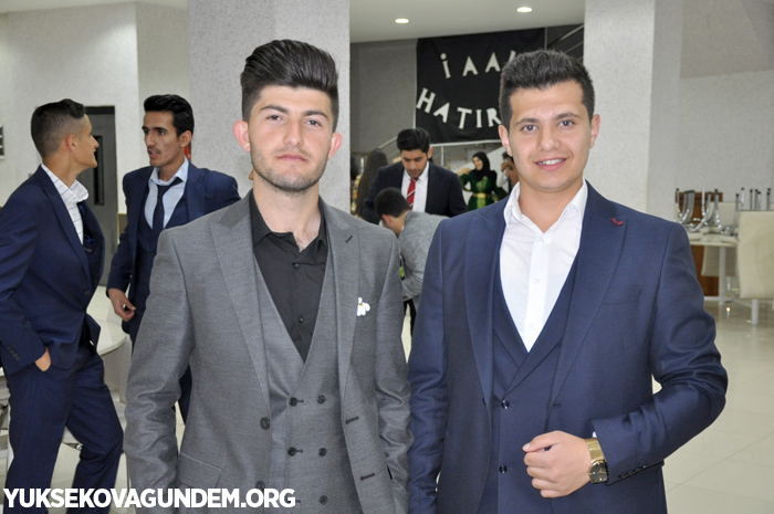 Yüksekova İsmet Alkan Anadolu lisesi'nin mezuniyet gecesi 87