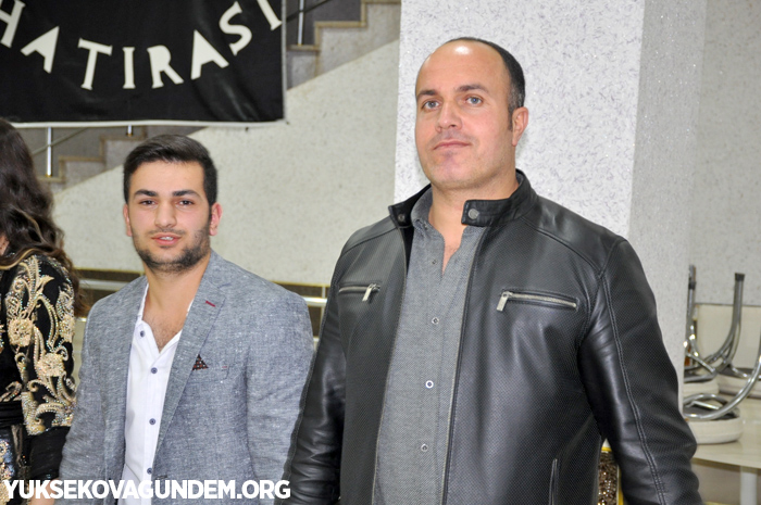 Yüksekova İsmet Alkan Anadolu lisesi'nin mezuniyet gecesi 95