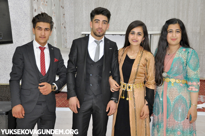 Yüksekova İsmet Alkan Anadolu lisesi'nin mezuniyet gecesi 98