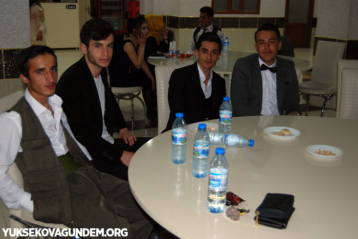 Şemsettin Onay Anadolu lisesi'nin mezuniyet gecesi 80