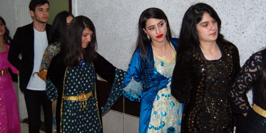 Şemsettin Onay Anadolu lisesi'nin mezuniyet gecesi