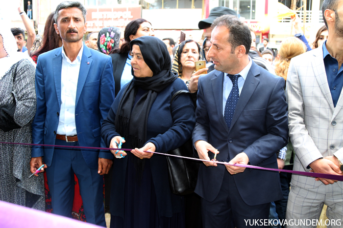 Yüksekova’da HDP seçim bürosu açıldı 5