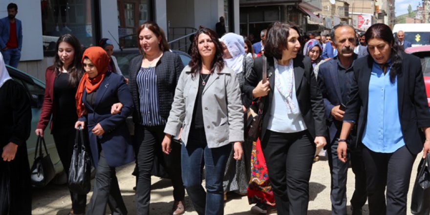 Yüksekova’da HDP seçim bürosu açıldı