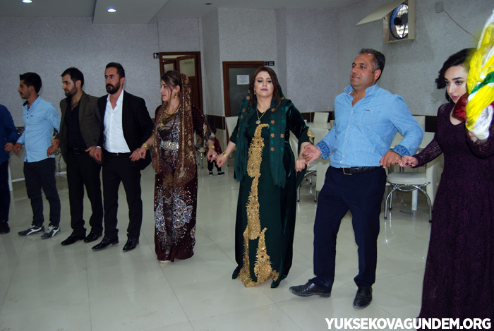 Atila Ailesinin mutlu günü 54