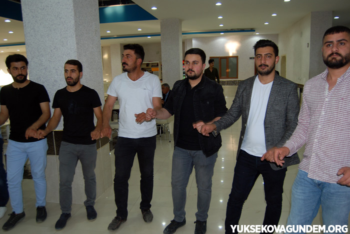 Atila Ailesinin mutlu günü 77