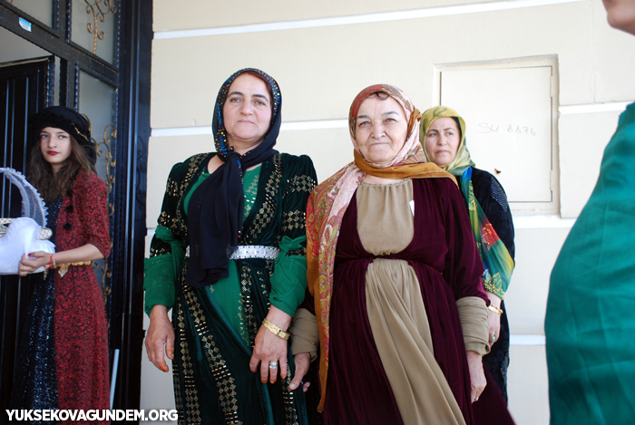 Karay Ailesinin mutlu günü 115