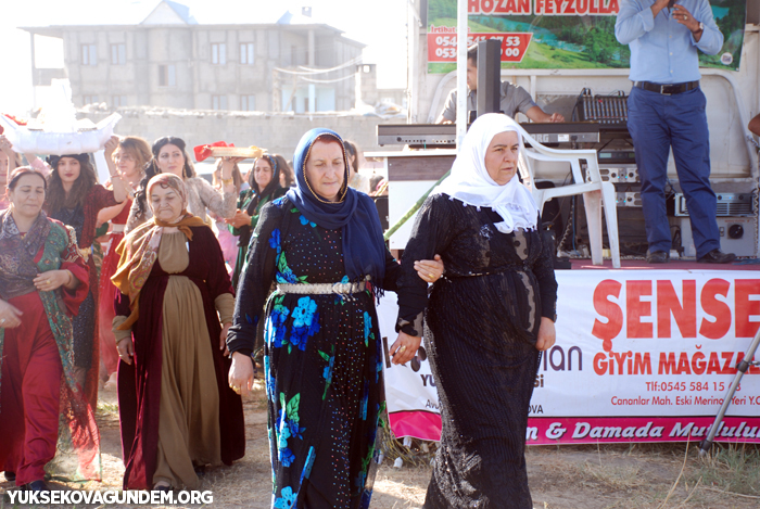 Karay Ailesinin mutlu günü 118