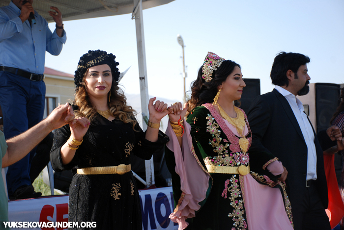 Karay Ailesinin mutlu günü 134