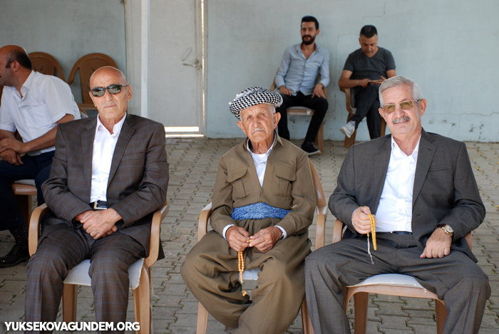 Karay Ailesinin mutlu günü 14
