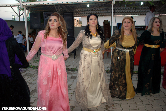 Karay Ailesinin mutlu günü 141