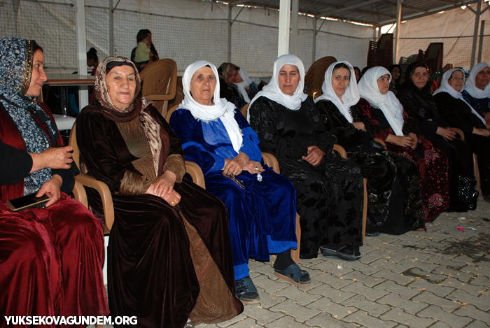 Karay Ailesinin mutlu günü 147