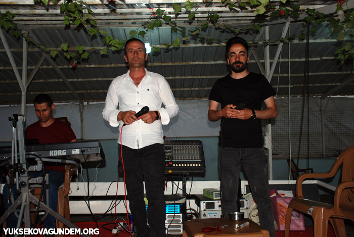 Karay Ailesinin mutlu günü 153