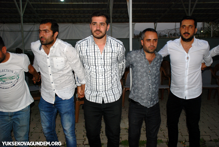 Karay Ailesinin mutlu günü 157