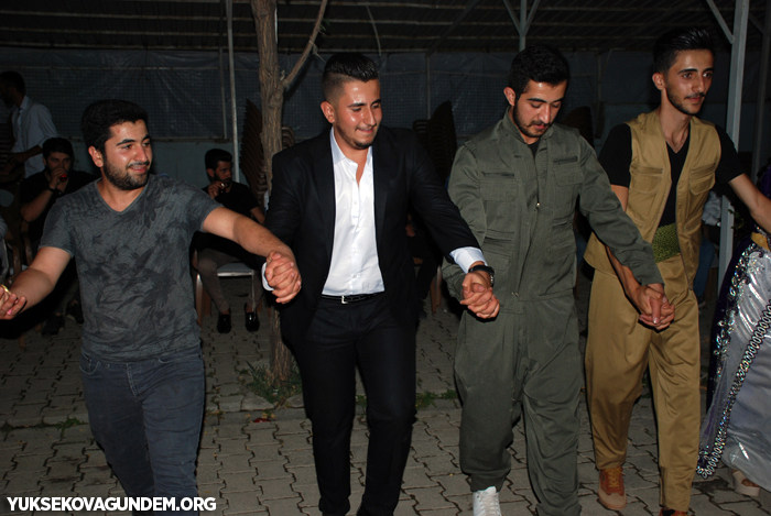 Karay Ailesinin mutlu günü 162