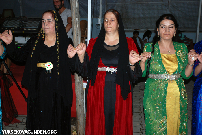 Karay Ailesinin mutlu günü 169