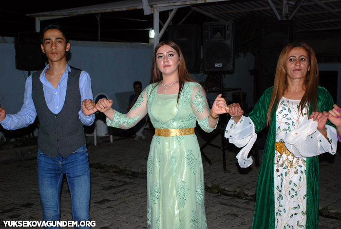 Karay Ailesinin mutlu günü 171