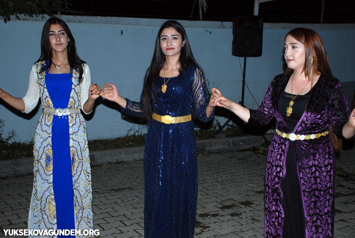 Karay Ailesinin mutlu günü 172