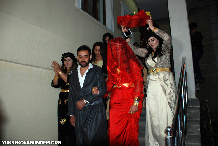 Karay Ailesinin mutlu günü 182