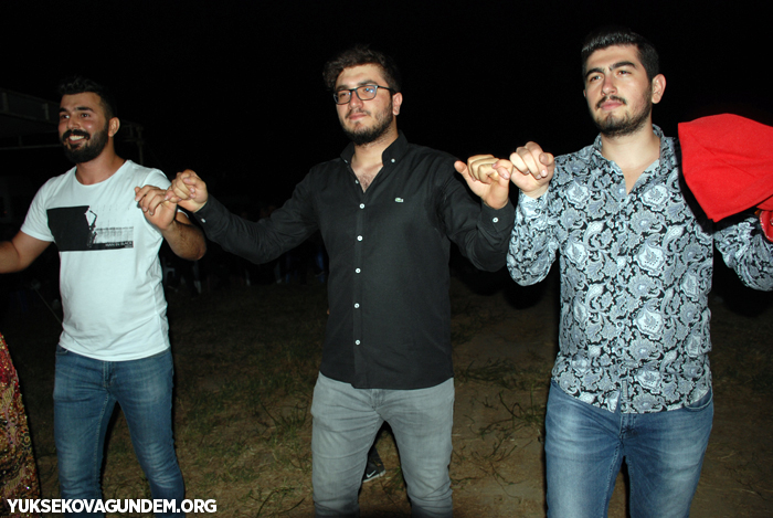 Karay Ailesinin mutlu günü 186