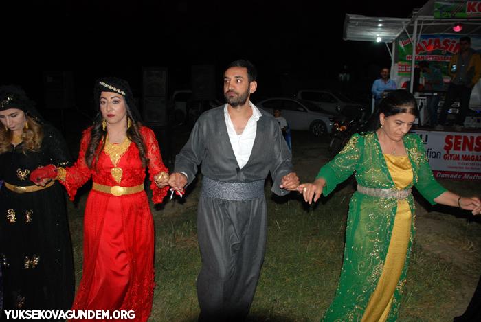 Karay Ailesinin mutlu günü 200