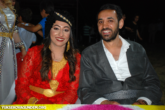 Karay Ailesinin mutlu günü 204