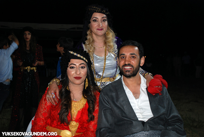 Karay Ailesinin mutlu günü 205