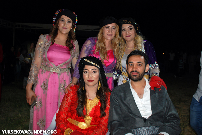 Karay Ailesinin mutlu günü 206