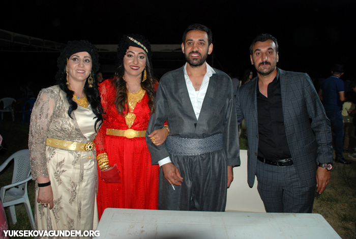 Karay Ailesinin mutlu günü 208